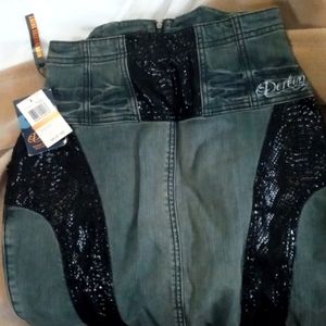 Dereon high waisted skirt, black magic phantom indigo.